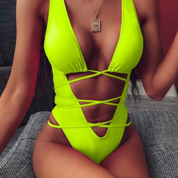 🤣SHEIN 💛Neon Lime Cutout 👀Front One Piece Swimsuit - Picture 1 of 13